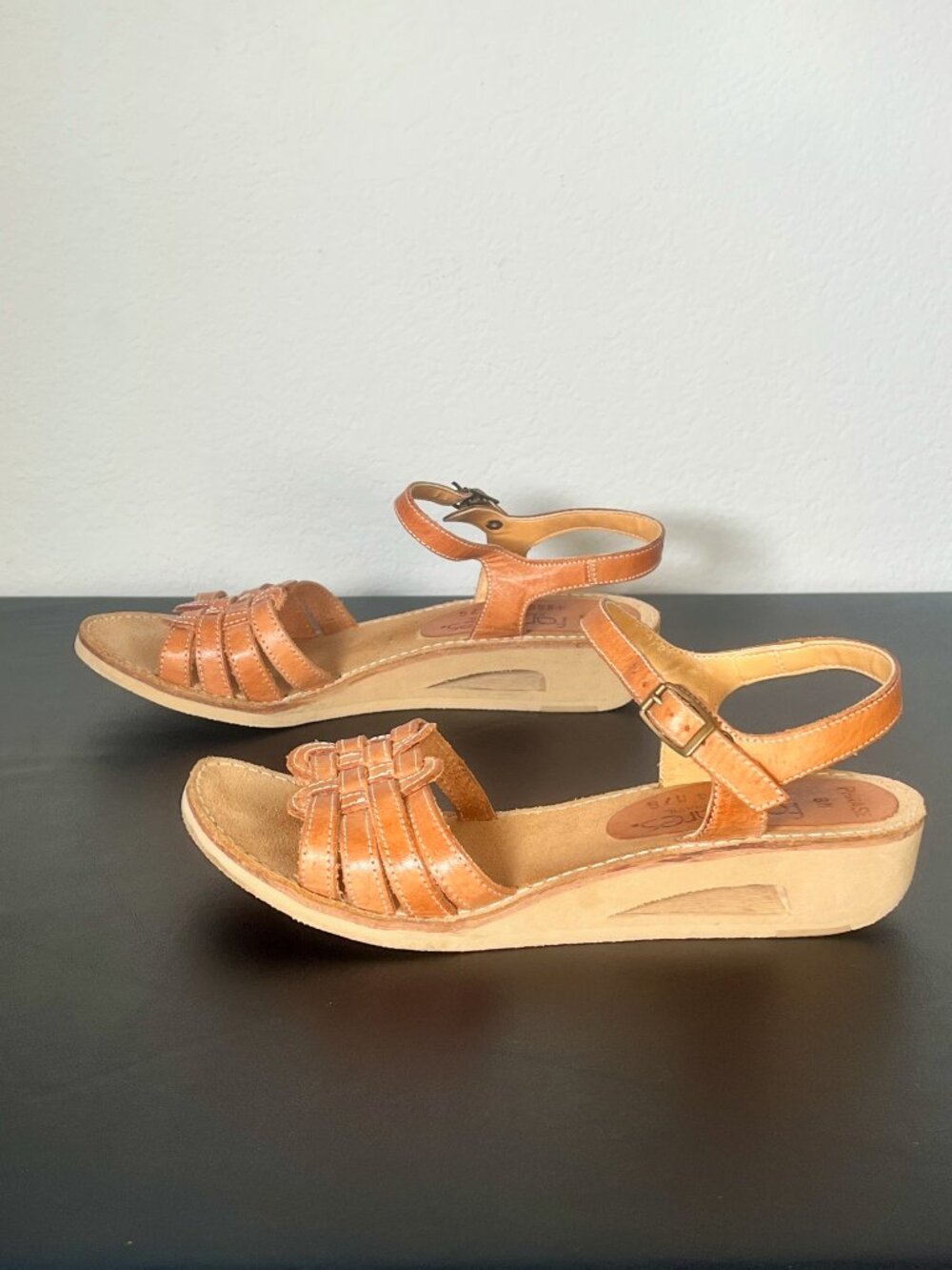 Vintage Boho 1990s Fanfares Leather Wedge Heel Platform Sandals Cognac Brown 7.5